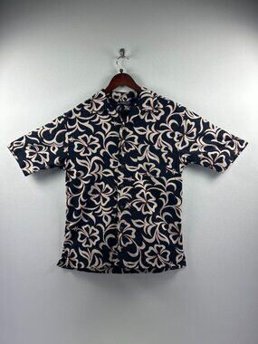 Remark Editor's Note Navy Floral Hawaiian Button Down Shirt
